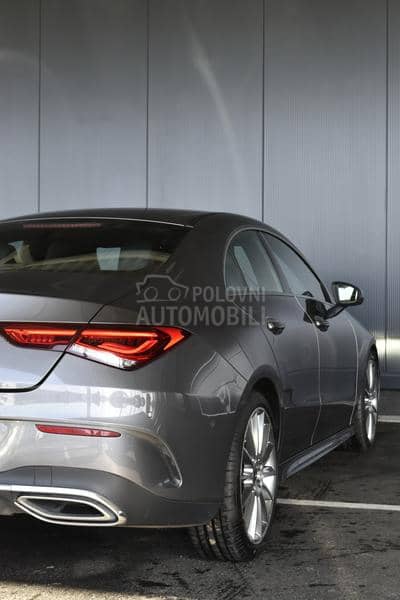 Mercedes Benz CLA 180 1.3 AMG Limousine AT
