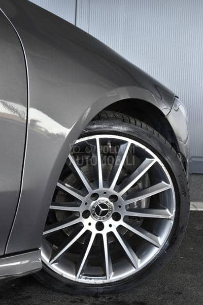 Mercedes Benz CLA 180 1.3 AMG Limousine AT