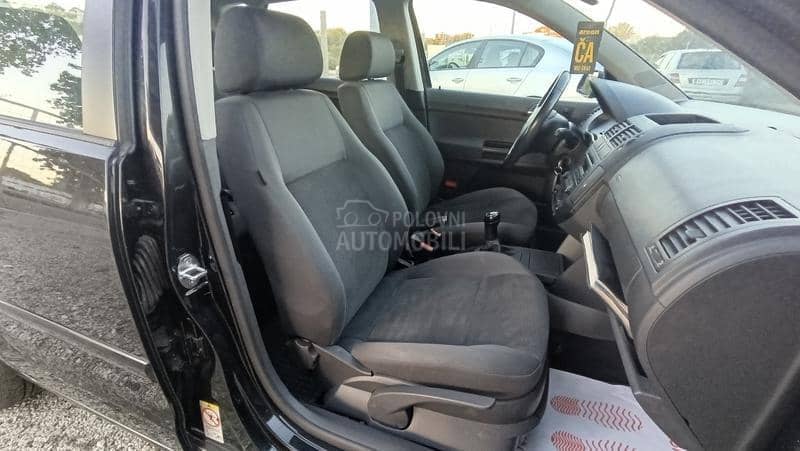 Volkswagen Polo 1.2b TRENDLINE
