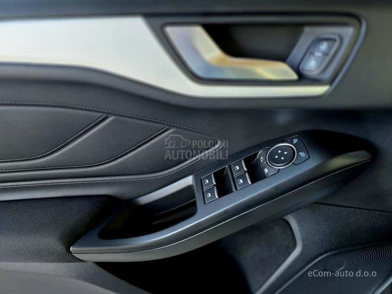 Ford Focus 1.5 D TITANIUM A/T