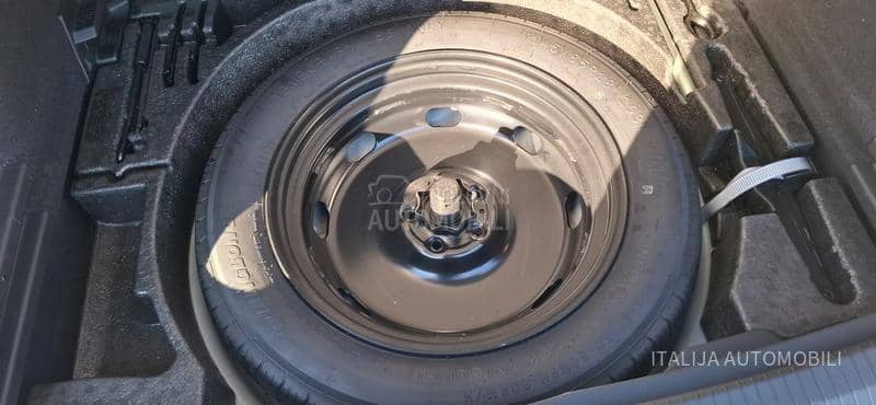 Volkswagen Tiguan 1.6TDI LED/NAV/KAM