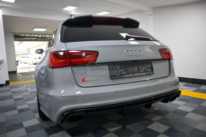 Audi RS6 