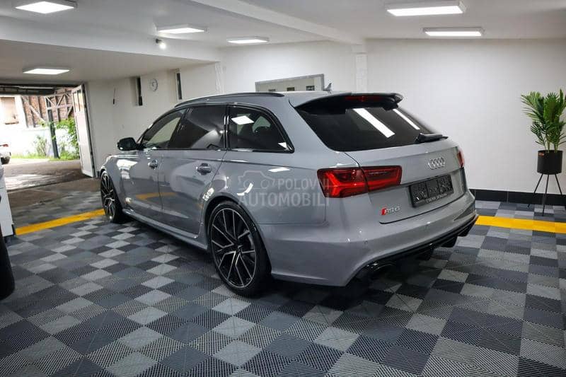 Audi RS6 