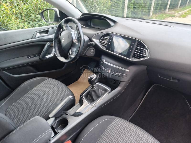 Peugeot 308 1.5HDI VIRTUAL/8MM
