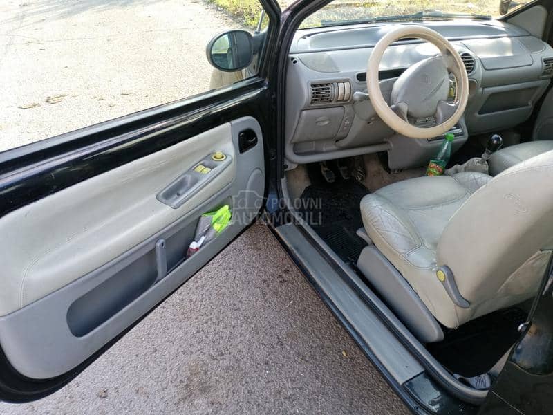 Renault Twingo 1.2 8v