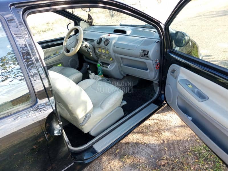 Renault Twingo 1.2 8v