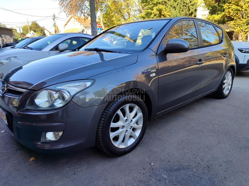 Hyundai i30 1.4 b