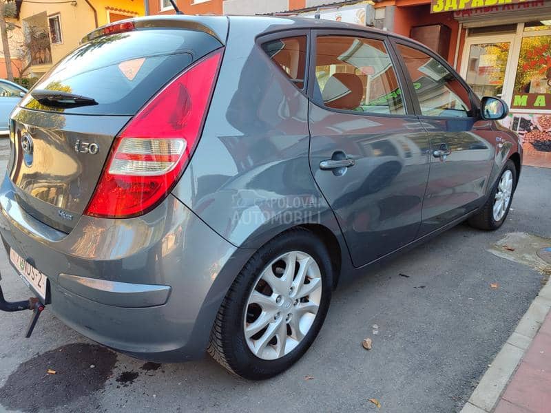 Hyundai i30 1.4 b