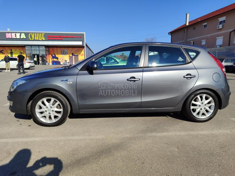 Hyundai i30 1.4 b