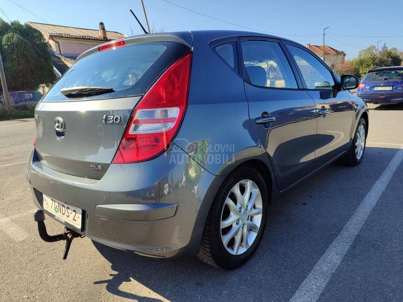 Hyundai i30 1.4 b