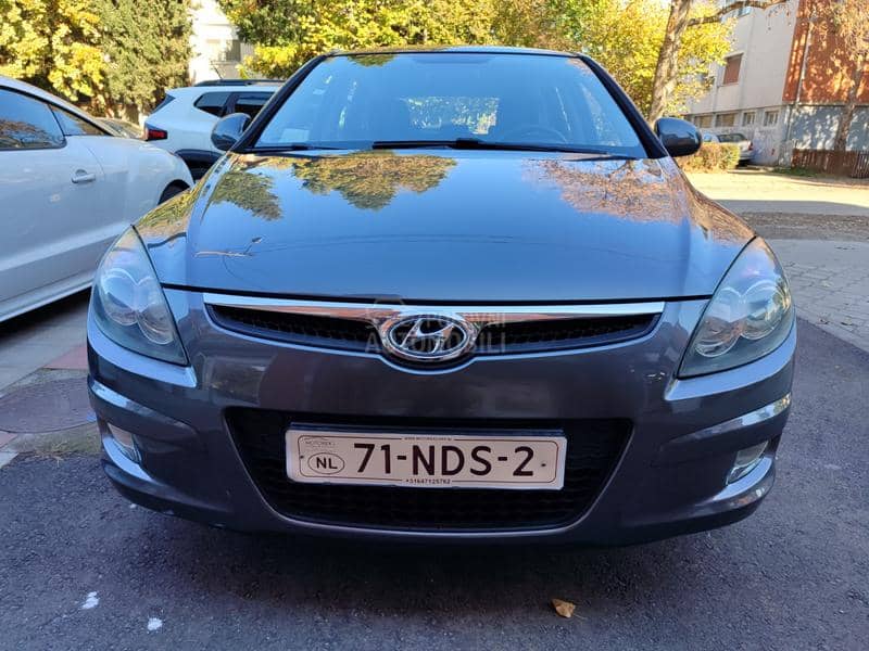 Hyundai i30 1.4 b