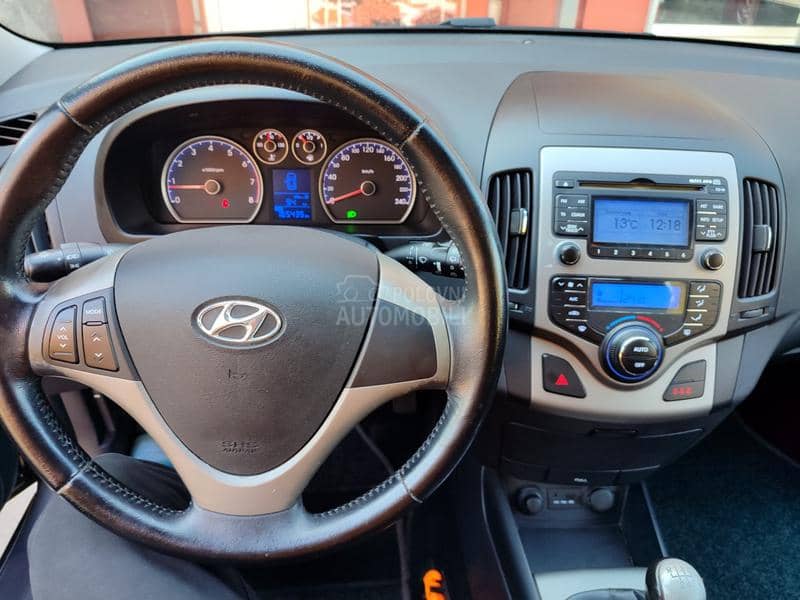 Hyundai i30 1.4 b