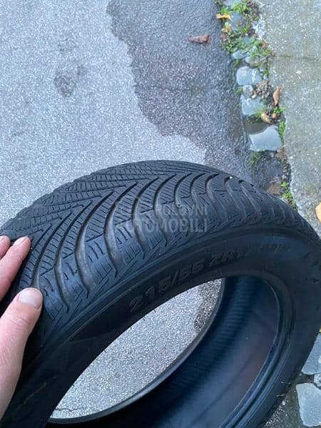 Kumho 215/55 R17 Zimska