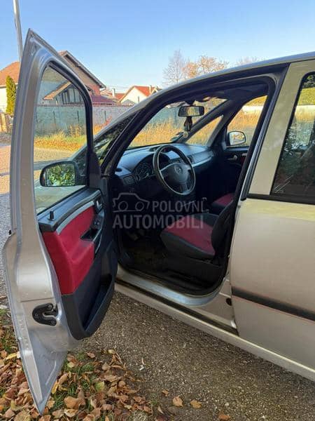 Opel Meriva 1.6
