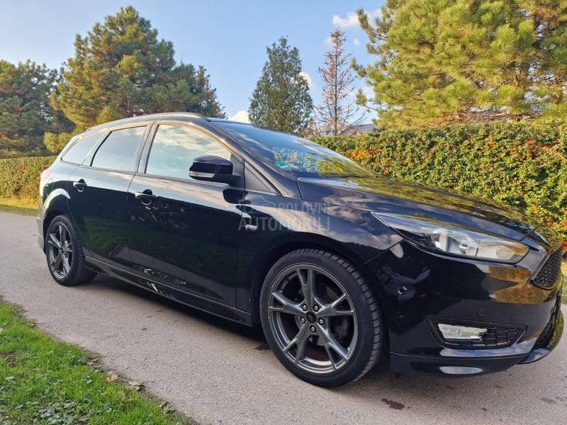 Ford Focus St line//Nov//