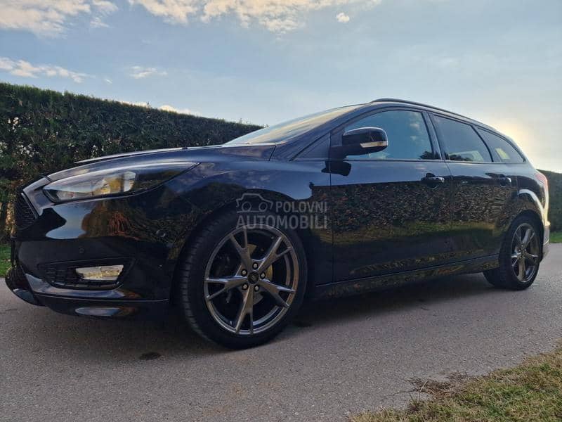 Ford Focus St line//Nov//