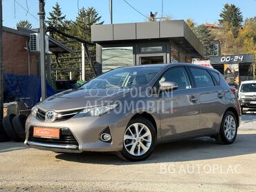 Toyota Auris 1.6 VVT-i Sol