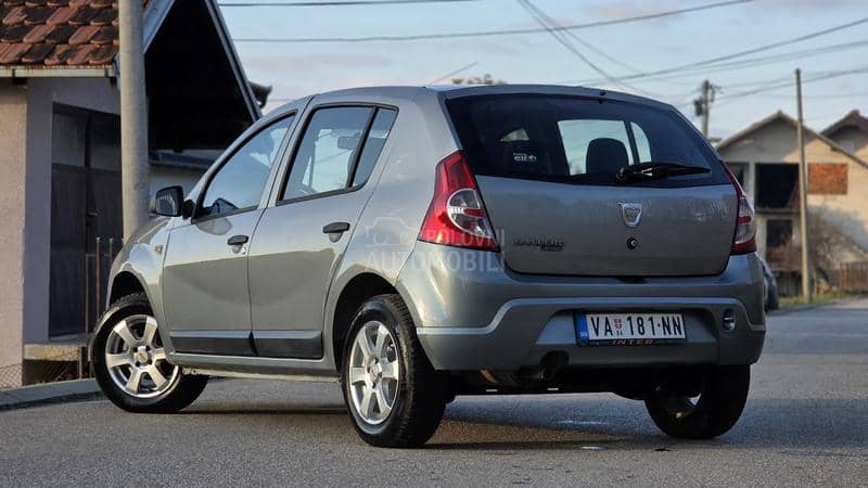 Dacia Sandero 1.2i