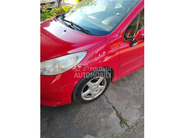 Peugeot 207 1.4