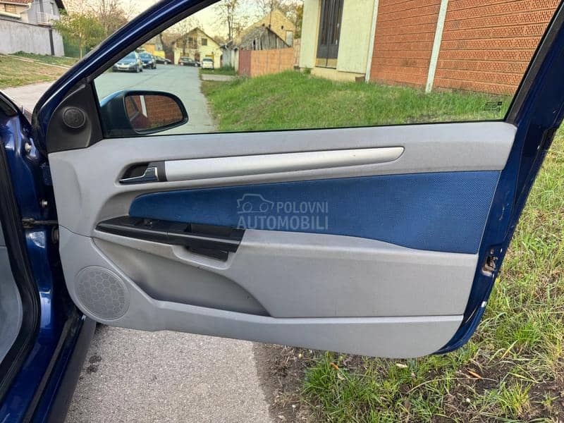 Opel Astra H 1,7cdti 74k w