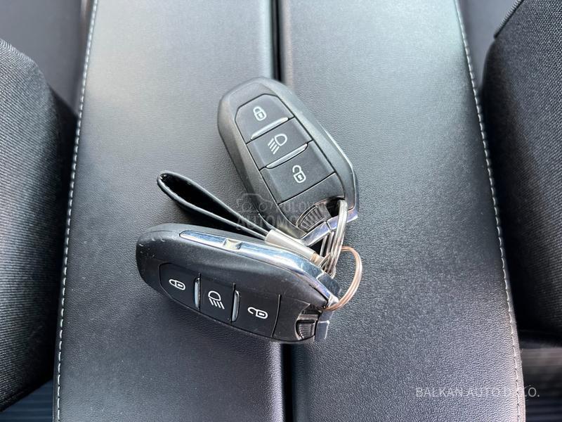 Peugeot 3008 1.5 HDI/NAV/LED/KAM