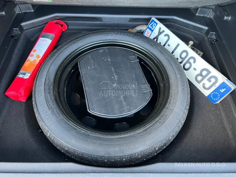 Peugeot 3008 1.5 HDI/NAV/LED/KAM