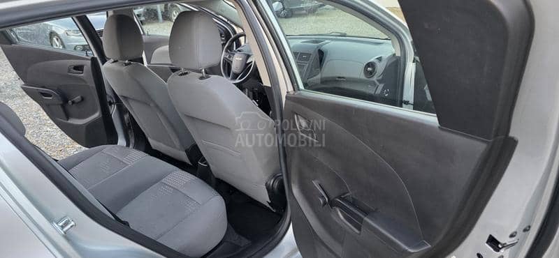 Chevrolet Aveo 1.2b nov nov