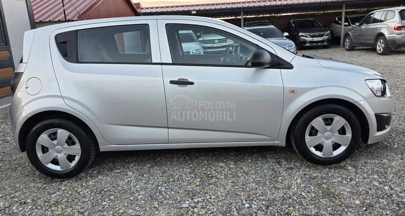 Chevrolet Aveo 1.2b nov nov