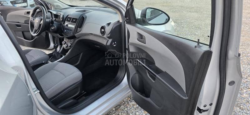 Chevrolet Aveo 1.2b nov nov