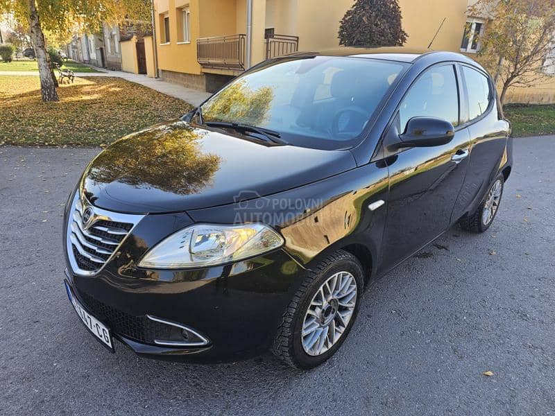 Lancia Ypsilon 