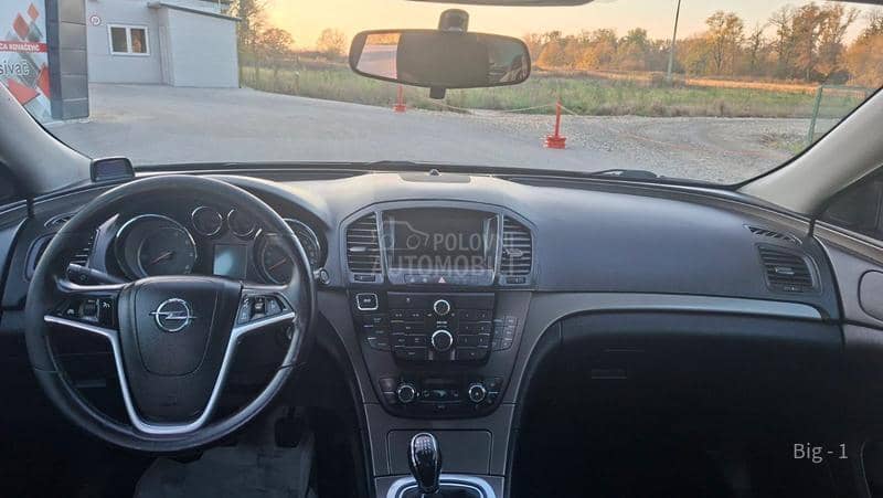 Opel Insignia 2.0 cdti N.A.V.I