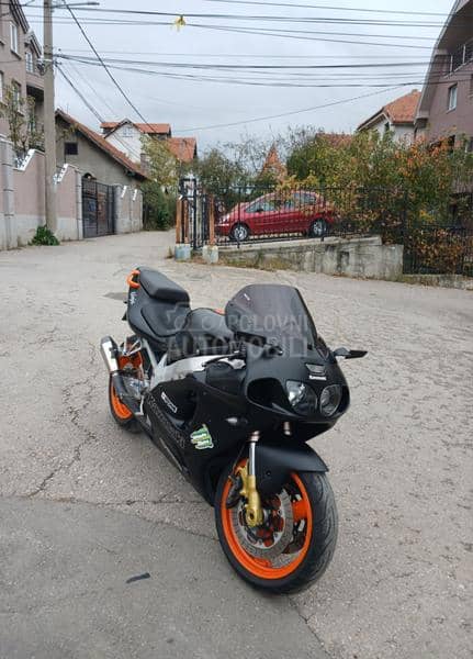 Kawasaki zx7r