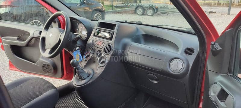 Fiat Panda O D L I Č N A