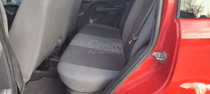 Fiat Panda O D L I Č N A