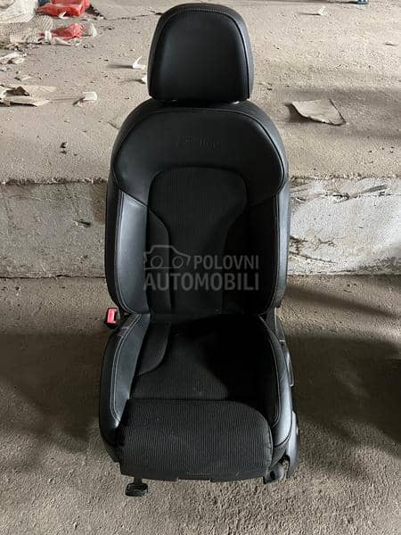 Audi Q3 2016. god. -  kompletan auto u delovima