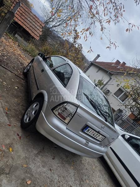Opel Astra G 2.0
