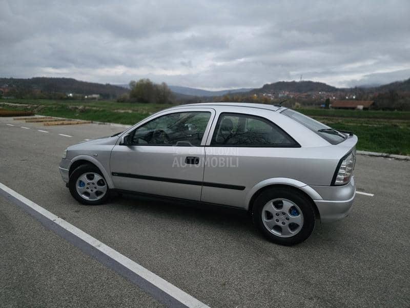 Opel Astra G 2.0