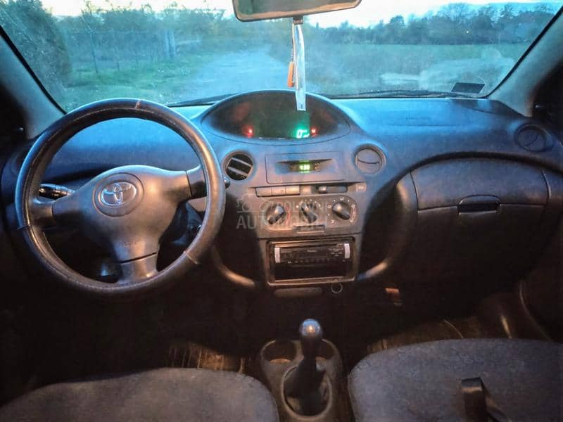 Toyota Yaris VVT-i