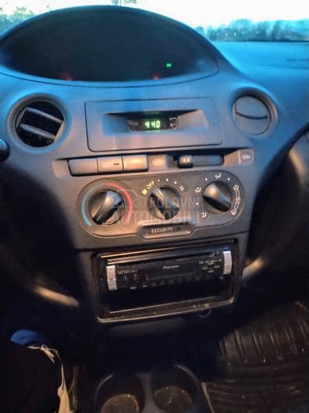 Toyota Yaris VVT-i