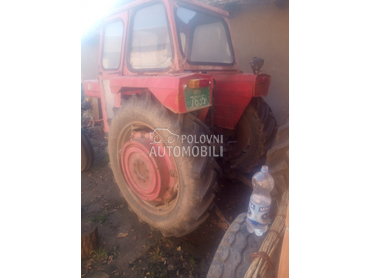 Massey Ferguson 575