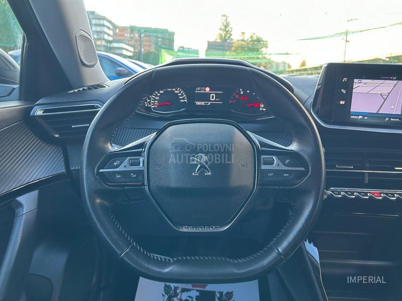 Peugeot 2008 1.2 B