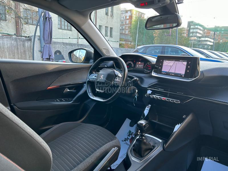 Peugeot 2008 1.2 B