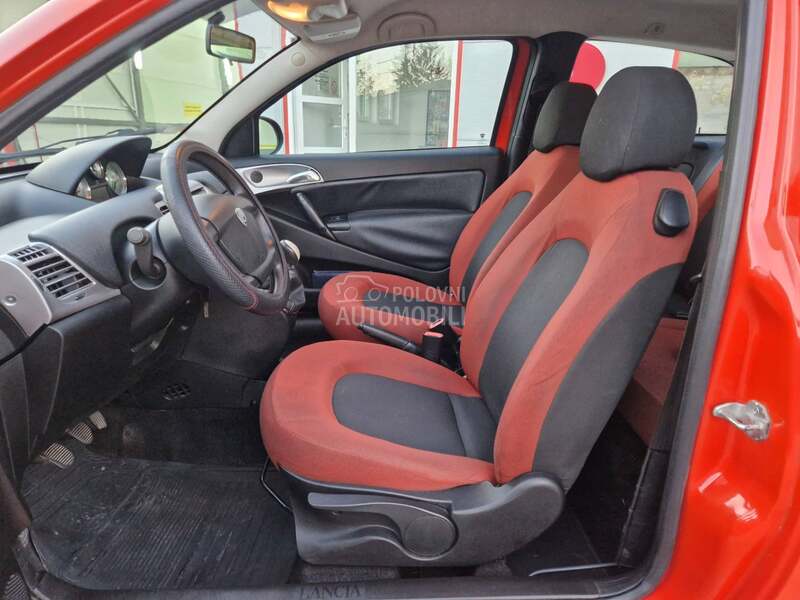 Lancia Ypsilon 1.2 8V 0ČUVANA