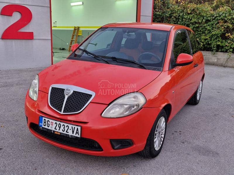 Lancia Ypsilon 1.2 8V 0ČUVANA