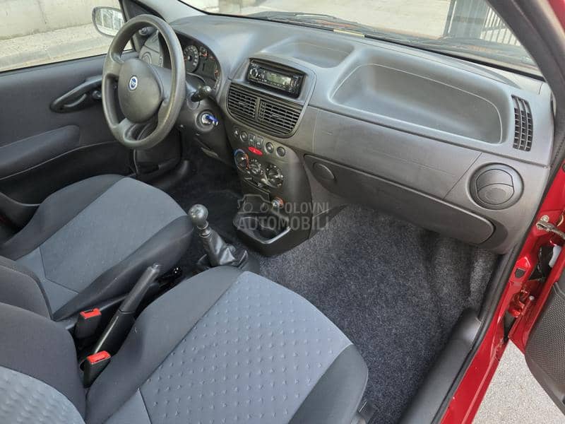 Fiat Punto FABRIČKO STANJE