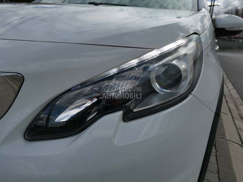 Peugeot 2008 1.2Allure