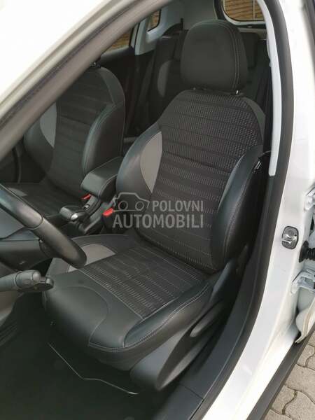 Peugeot 2008 1.2Allure