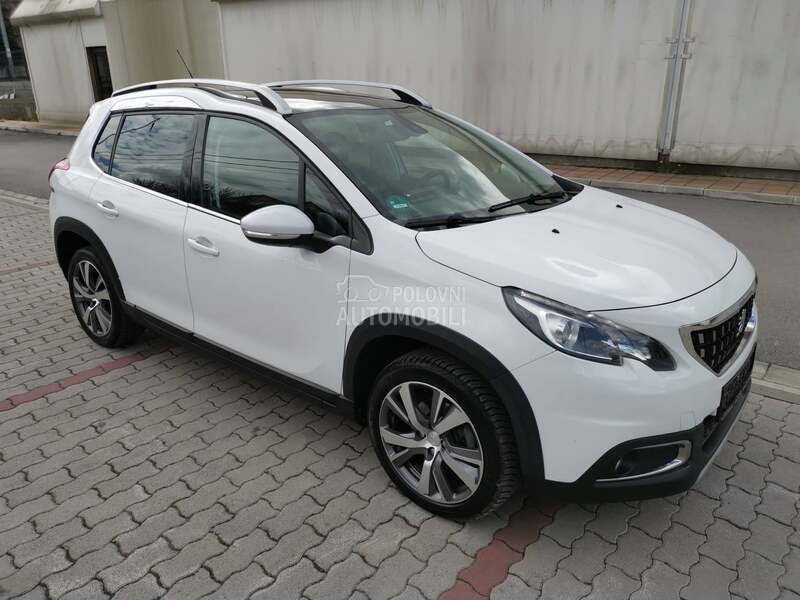 Peugeot 2008 1.2Allure