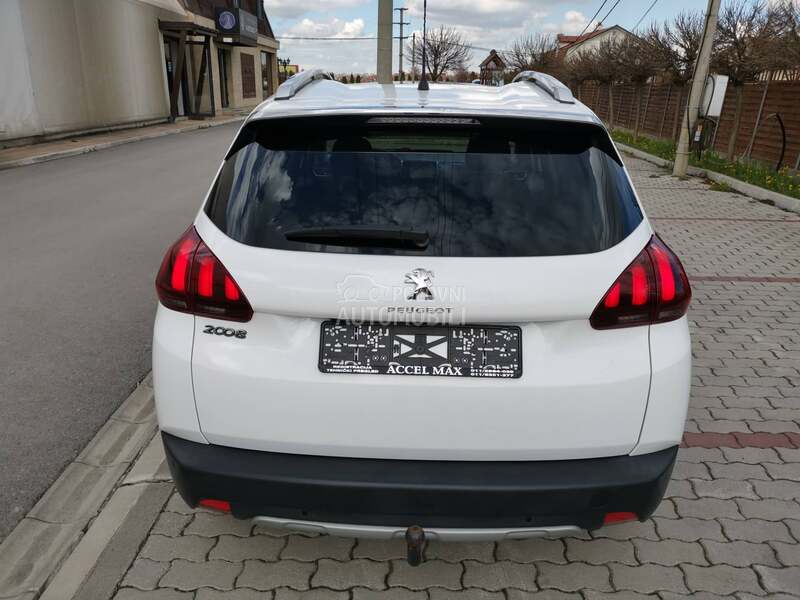 Peugeot 2008 1.2Allure