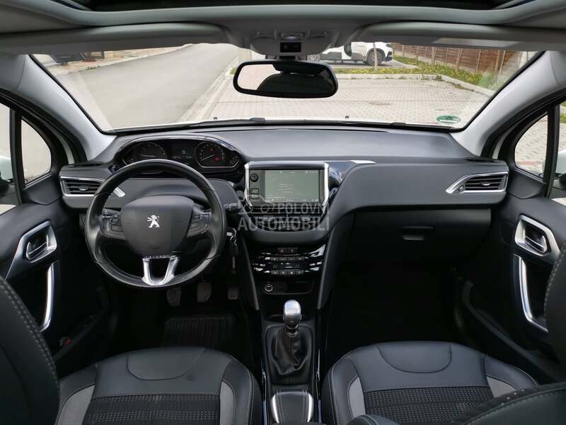 Peugeot 2008 1.2Allure